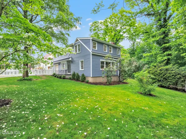 1 Douglas Dr, Greenwich, CT 06831