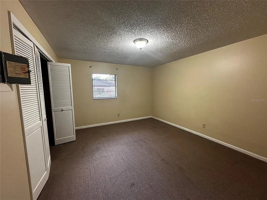 1 bed, 1.0 bath, 864 sqft, $1,000 — Photo 3