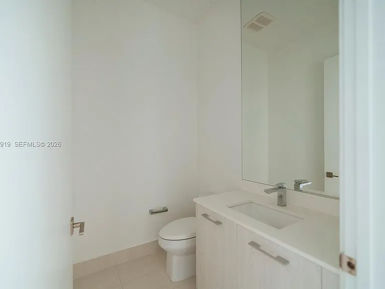 45 SW 9th St #4906 — Photo 30