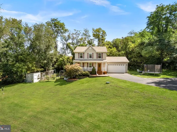 15 Oak Heights Rd, Front Royal, VA 22630