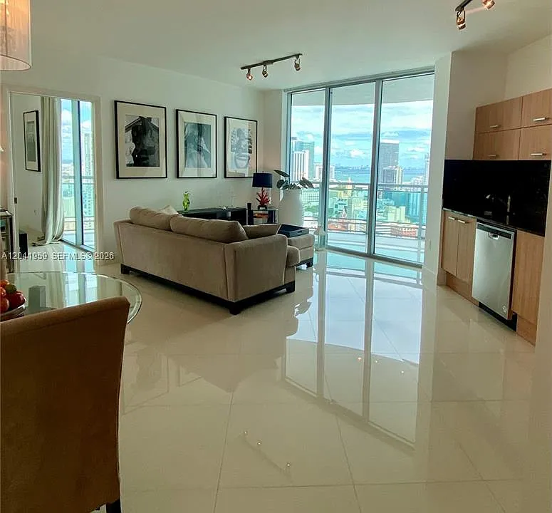 350 S Miami Ave #3813