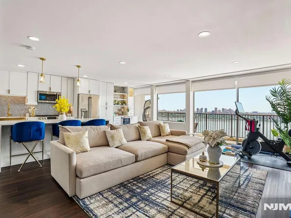 3 Horizon Road #1015, Fort Lee, NJ 07024