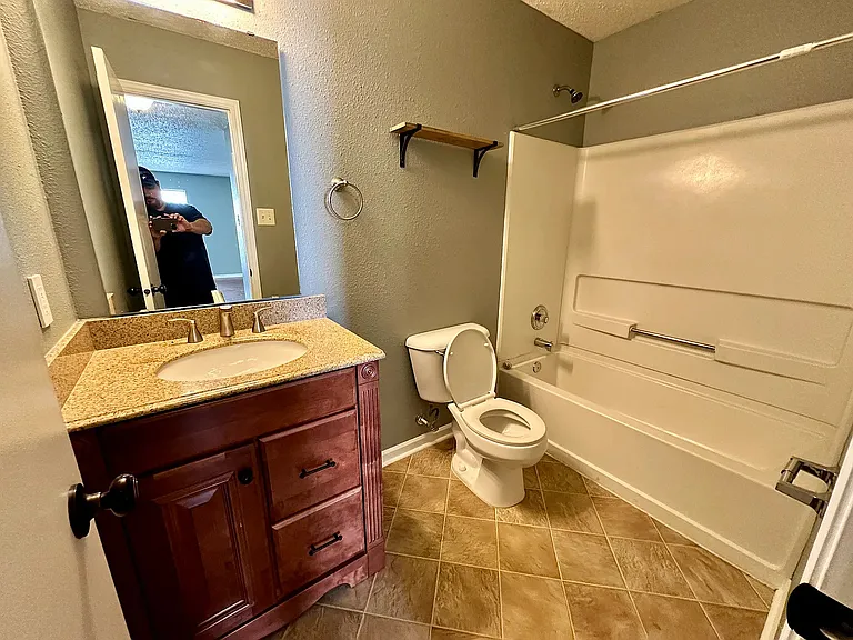 1719 Elijah Blue Dr — Photo 27
