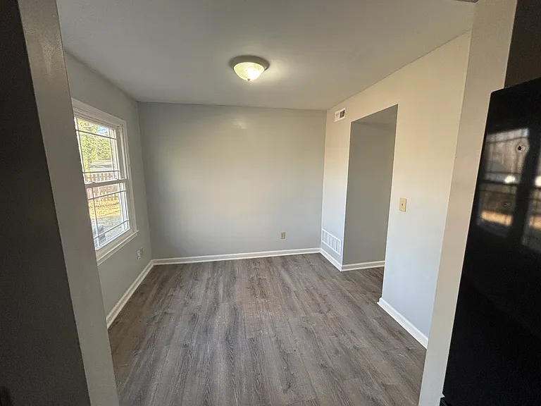 3204 Waterford Dr — Photo 16