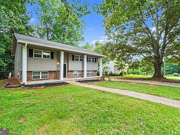 2nd image of 4132 Macduff Dr