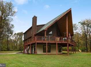 682 Bench Ln, Bluemont, VA 20135
