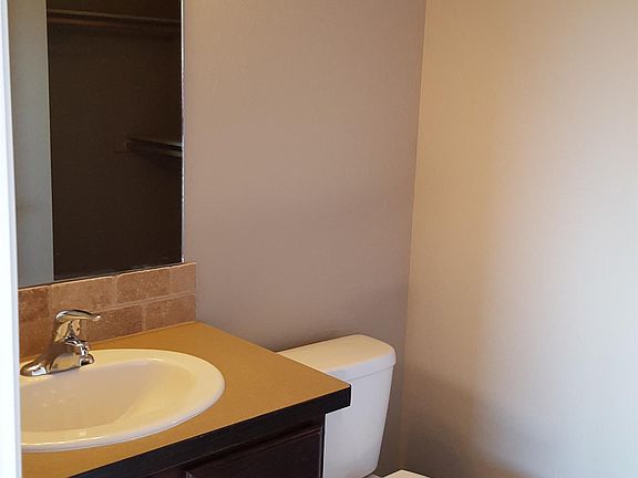 4th image of 350 Water Lily Dr #13