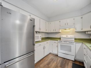1348 Silverwood Dr, Traverse City, MI
