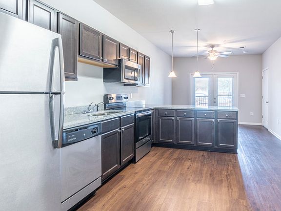 5th image of 290 Russell St #336