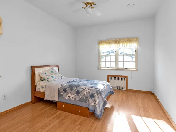 164-12 76th Avenue image 9 of 24