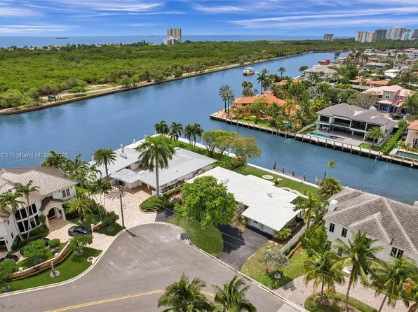 2756 NE 18th St, Fort Lauderdale, FL 33305