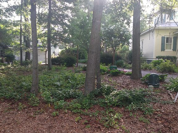 Lot front street side