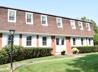 2 Davonshire Dr, Pittsburgh, PA 15238