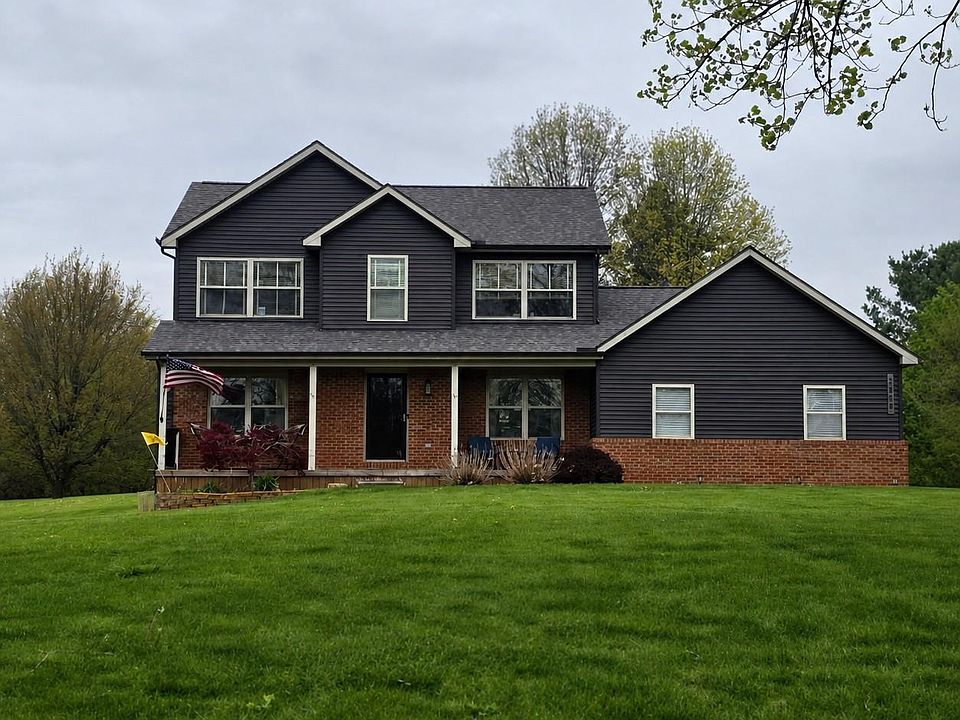 1st image of 2558 Clivedon Rd