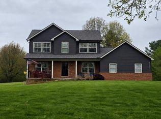 2558 Clivedon Rd, Howell, MI 48843