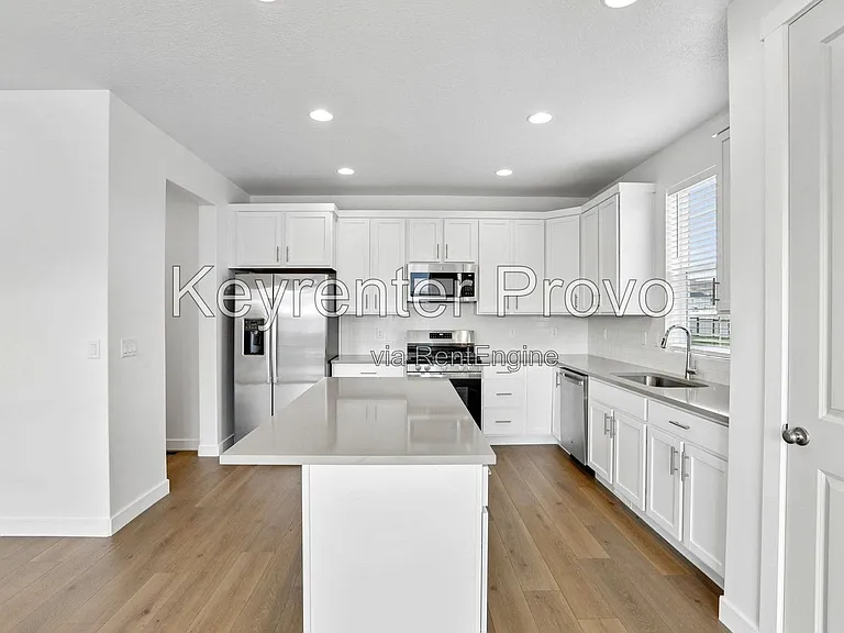 2568 N 3670 W — Photo 10