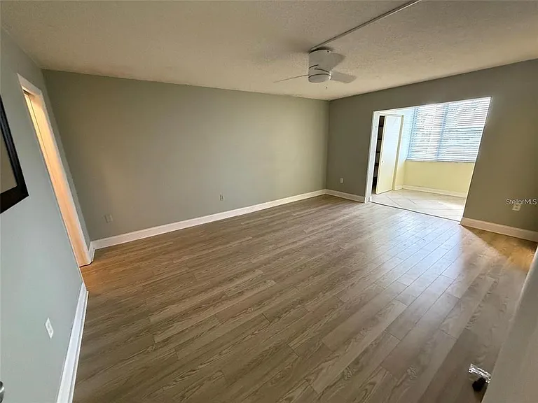 4775 Cove Cir #202 — Photo 10