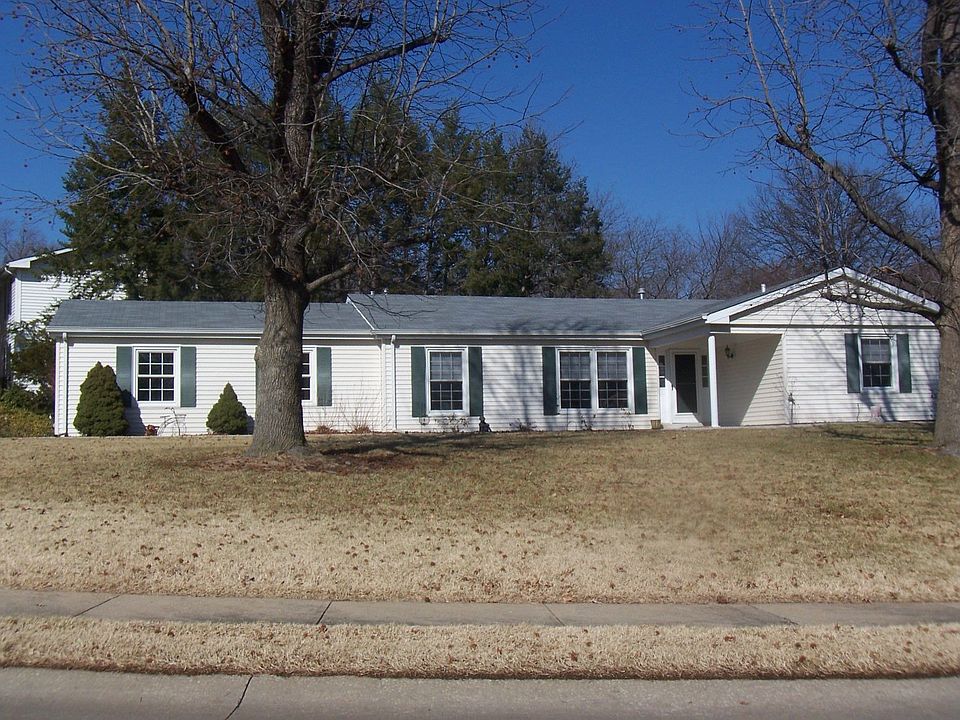 1st image of 296 Ridge Trail Dr