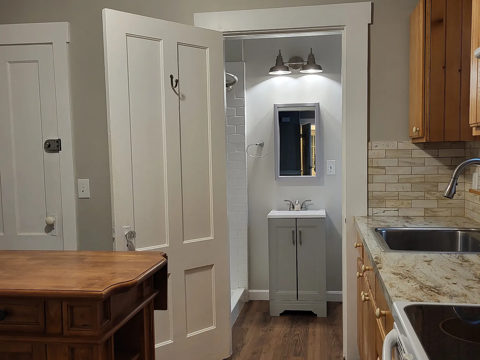 4 bed, $2,995 — Photo 2