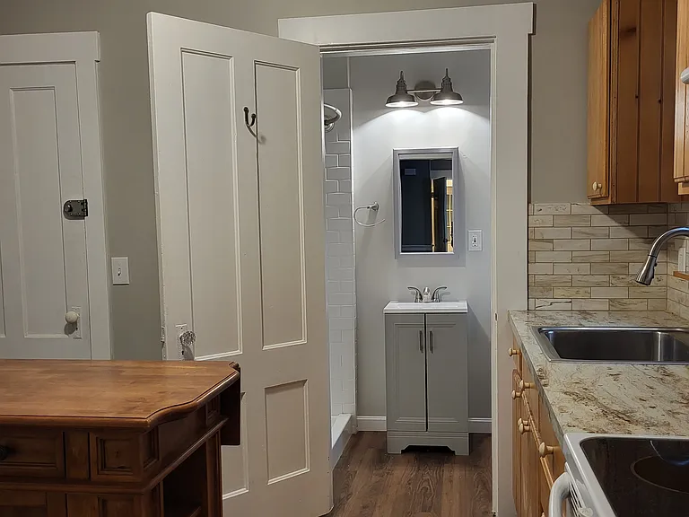 7 Everett St #2 — Photo 2