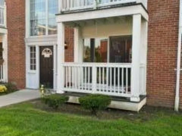 2420 Parmenter Blvd APT 108, Royal Oak, MI 48073
