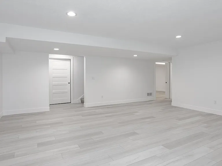 1527 Duncannon Dr — Photo 25