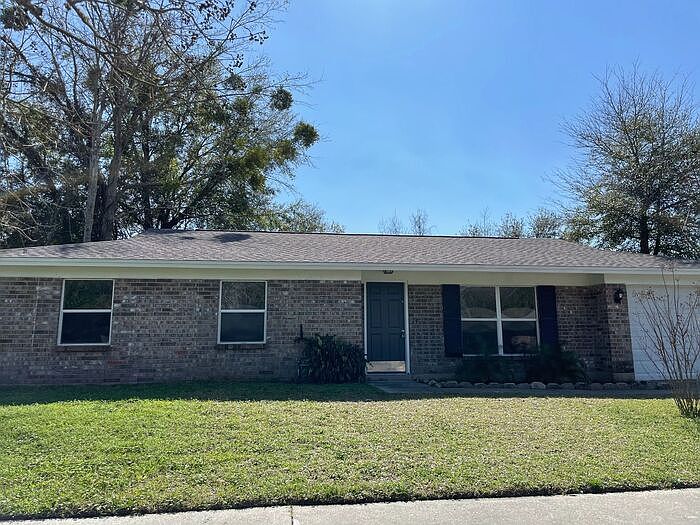 1st image of 7140 Prellie St