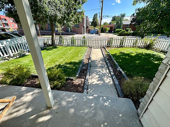Fully fenced front yard