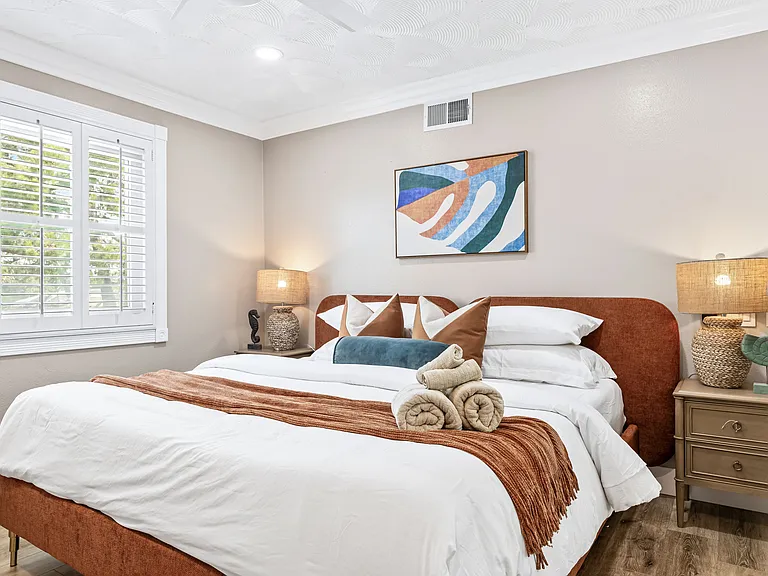 8641 Acapulco Cir — Photo 78