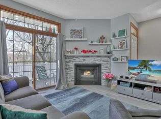 2777 Mallard Dr, Woodbury, MN 55125
