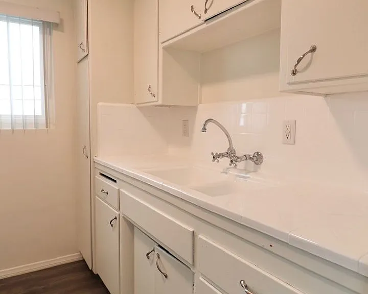 3633 Saviers Rd — Photo 5