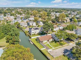 2057 Hampton Way, Merrick, NY 11566