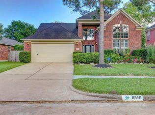 6510 Knoll Park Dr, Sugar Land, TX 77479