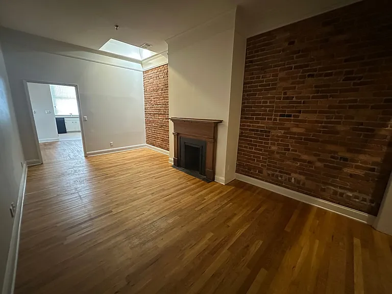 587 Cherry St #4 — Photo 4