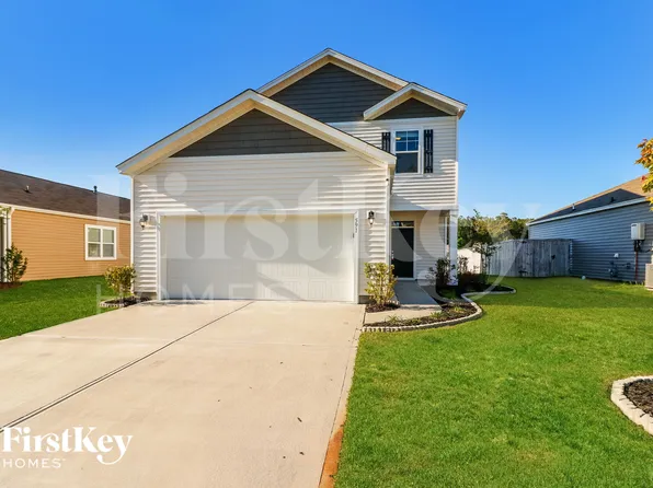 591 Wayton Cir, Moncks Corner, SC 29461