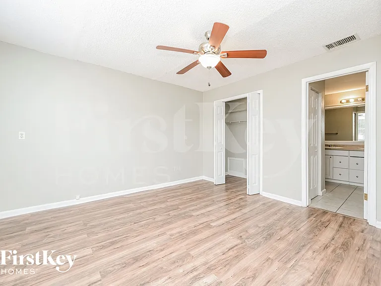 7309 N Dartmouth Ave — Photo 10