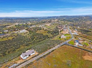 2595 Ross Dr, Valley Springs, CA