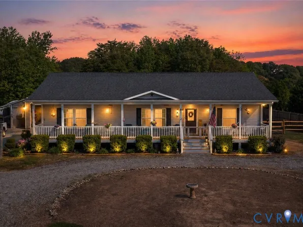 273 Greenfield Point Dr, Reedville, VA 22539