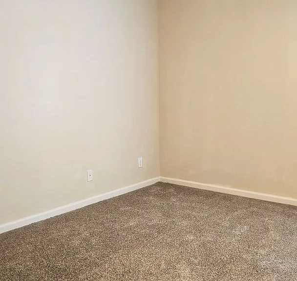 5555 Springvale Rd — Photo 9