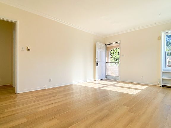 4th image of 2218 Griffith Park Blvd