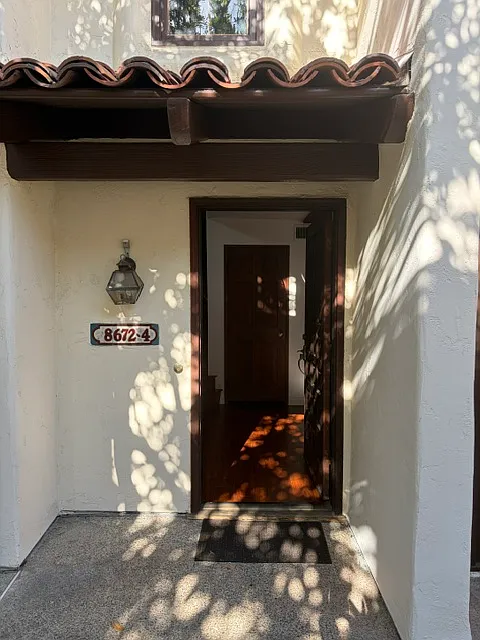 2 bed, 1358 sqft, $3,990 — Photo 3