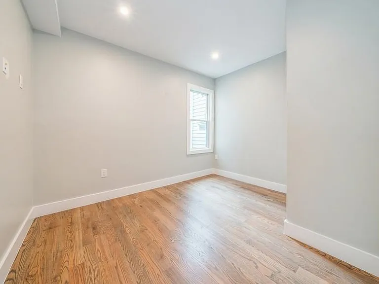 111 Collard St #2 — Photo 18