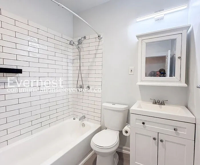 2444 Callow Ave #B — Photo 9
