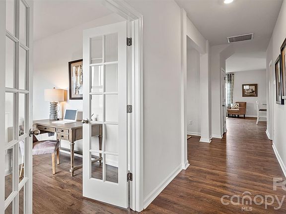 5th image of 131 Salers Rd