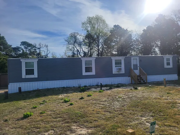 1236 Sherrie Cir #1236, Spring Lake, NC 28390