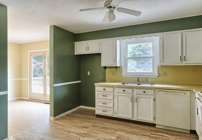 668 Sand Hill Rd — Photo 8