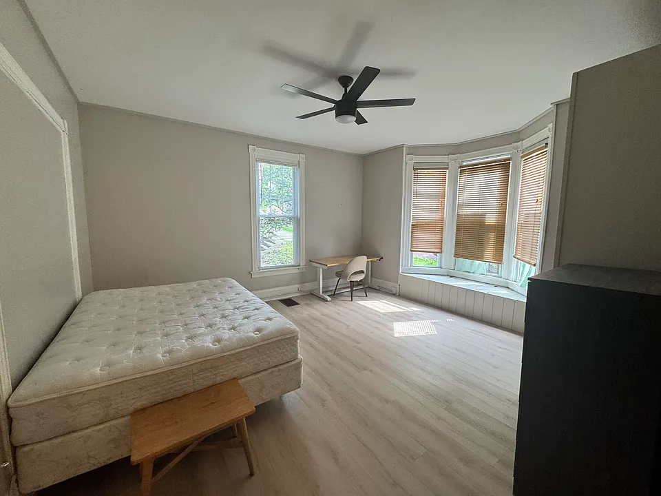 208 Stewart Ave #B