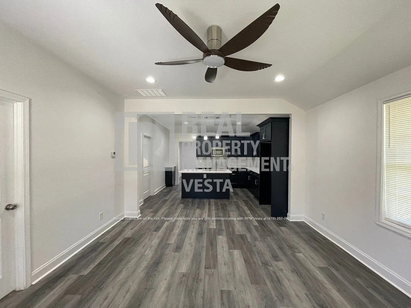 3 bed, 2.5 bath, 1064 sqft, $1,450 — Photo 3