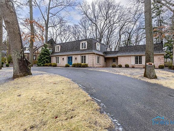 4th image of 5602 Fox Hill Dr