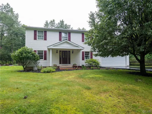 207 Timber Hill Rd, Henryville, PA 18332